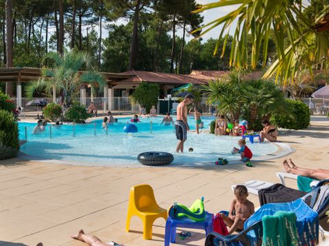 Camping Vacances André Trigano - Domaine de Montcalm - Camping Charente-Maritime - Image N°2
